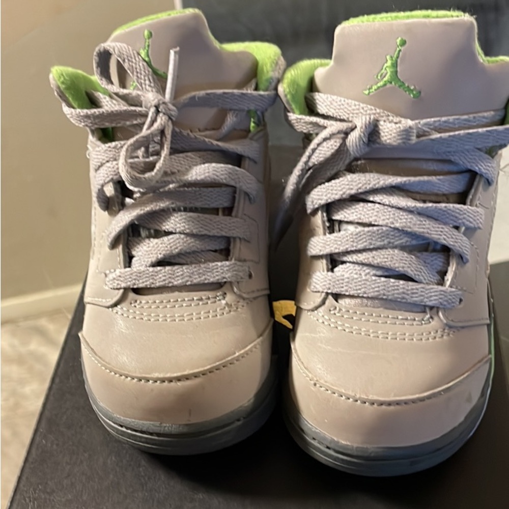 Toddler boy Jordans size 7